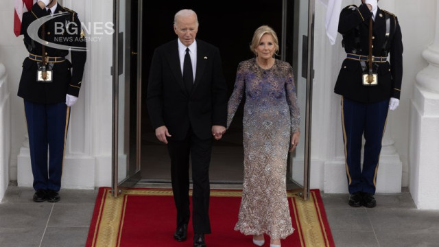 Joe Biden and his wife, Jill, released their tax returns, which show that in 2023 their income rose 7 percent to USD 619,976 16 04 2024